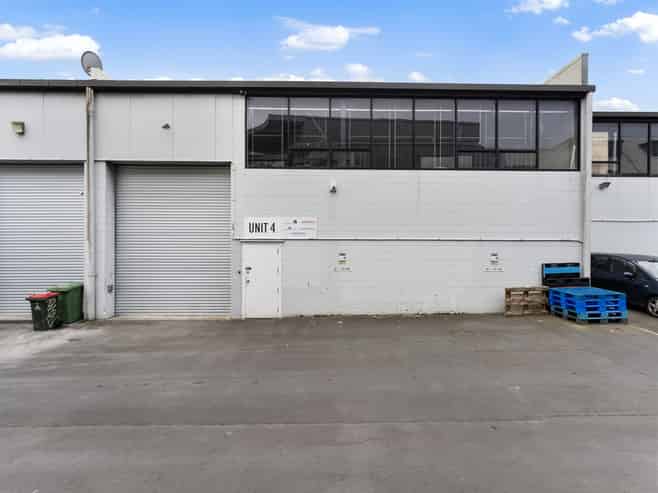 CRL-connected commercial asset