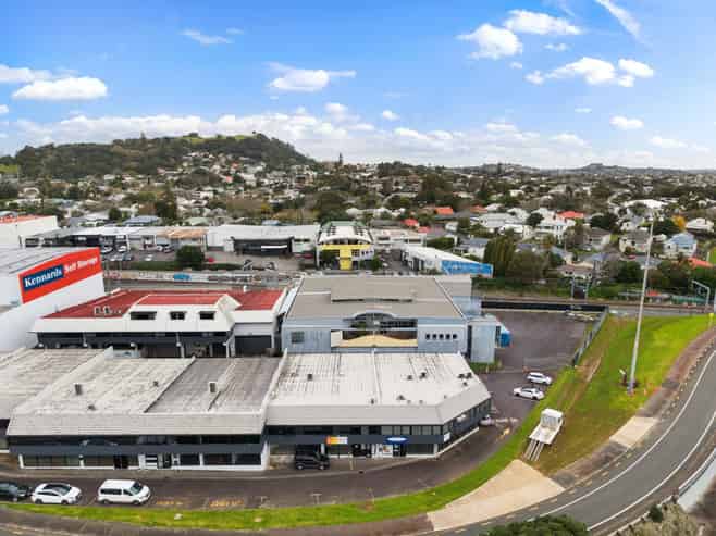 CRL-connected commercial asset