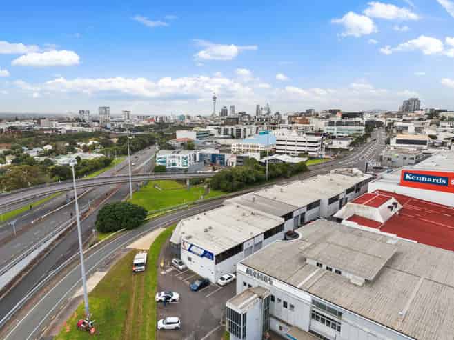 CRL-connected commercial asset