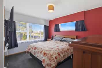 1 Joanna Place, Deanwell