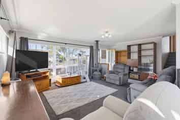 1 Joanna Place, Deanwell