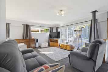 1 Joanna Place, Deanwell