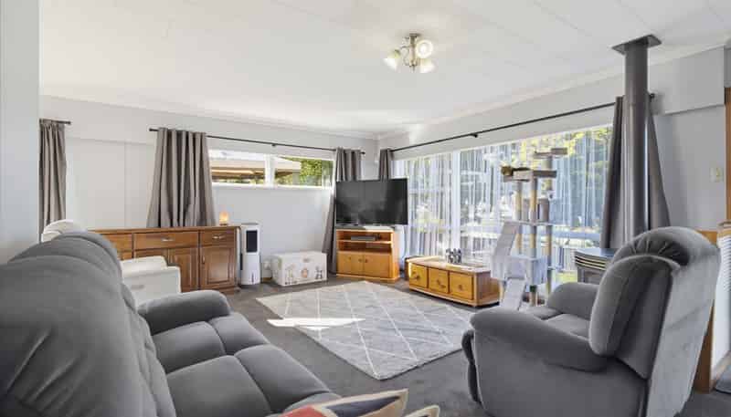 1 Joanna Place, Deanwell