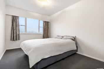 4/57A Mountain View Road, Morningside