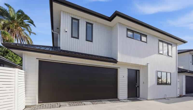 1A Maunder Place, New Lynn