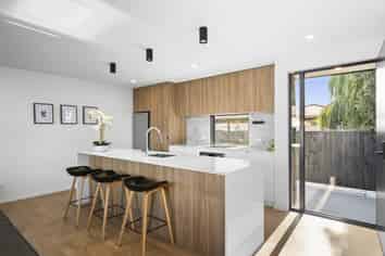 261c Edgeware Road, Saint Albans