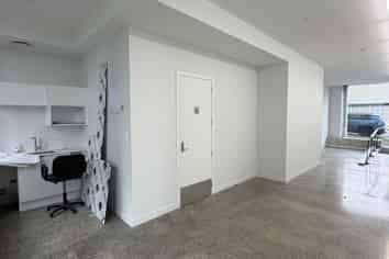Cool Space. Hot Location. Low Rent.