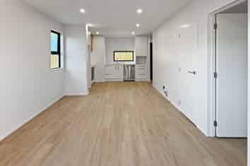 2/13 Shearer Av, Papanui