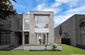 87 Popokatea Drive, Takanini