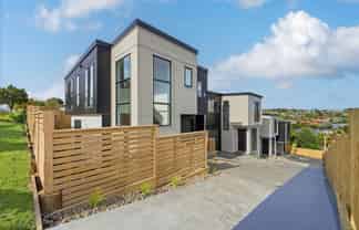 15 Montclair Rise, Browns Bay