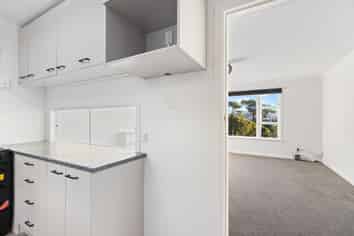 8 Totara Road, Miramar