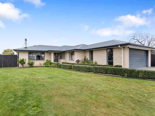 3 Stanwood Grove, Darfield