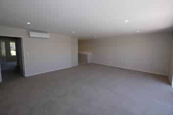 14 Fairwater Road, Warkworth