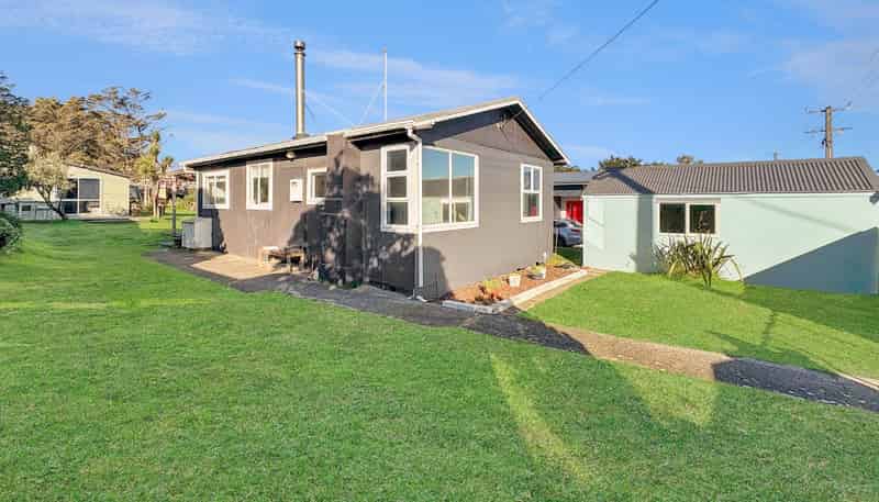 110 Park Avenue, Waitarere Beach