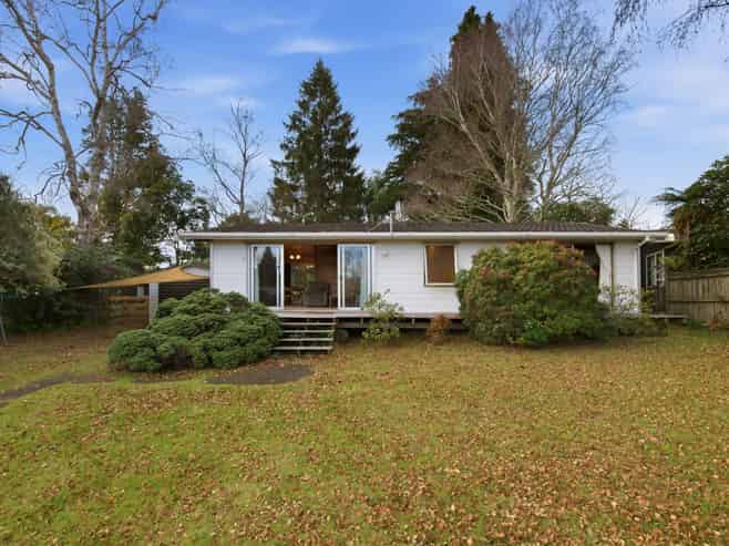 4 Irwin Place, Kinloch