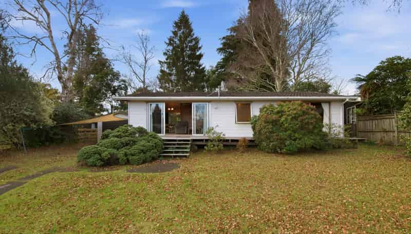 4 Irwin Place, Kinloch