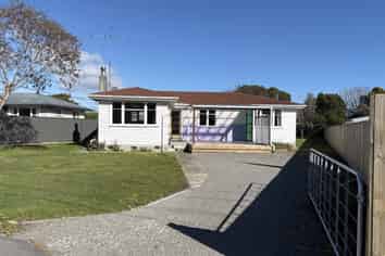 66 New York Street, Martinborough