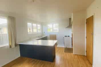 66 New York Street, Martinborough