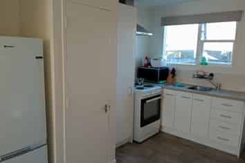 1/17 Worcester Street, West End