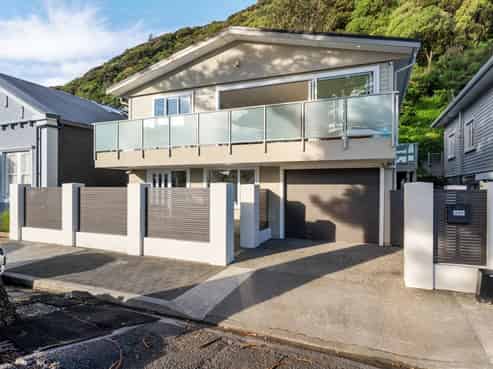 225 Muritai Road, Eastbourne