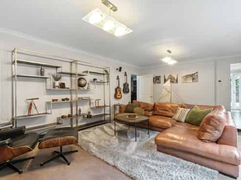 225 Muritai Road, Eastbourne