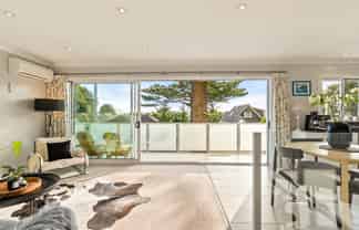 225 Muritai Road, Eastbourne