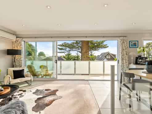225 Muritai Road, Eastbourne