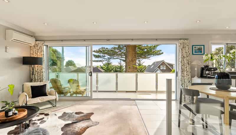225 Muritai Road, Eastbourne