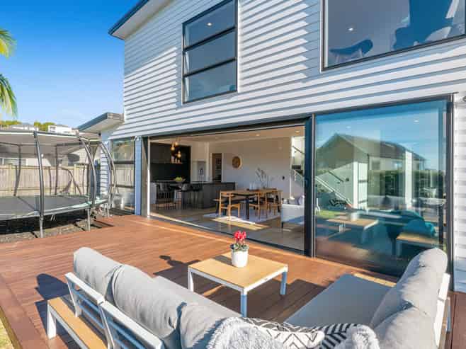 66 Colonial Drive, Millwater