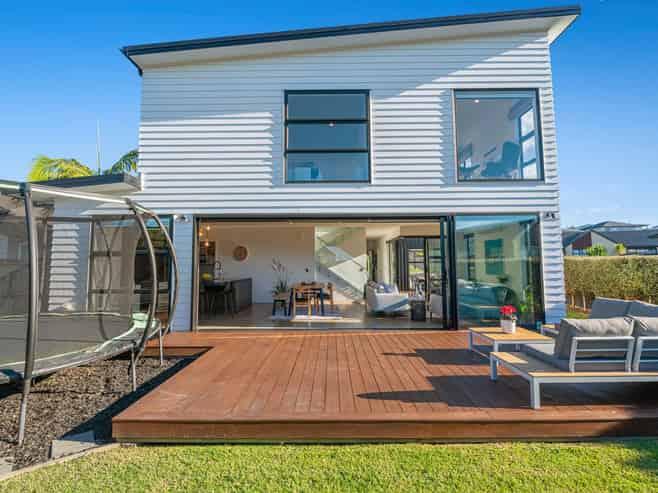 66 Colonial Drive, Millwater