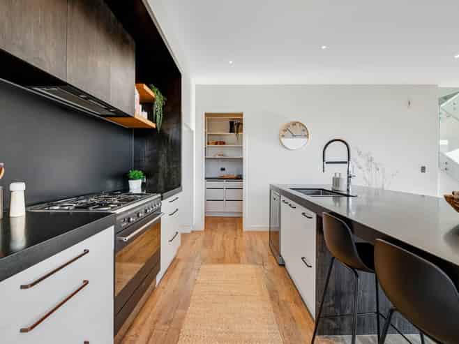 66 Colonial Drive, Millwater