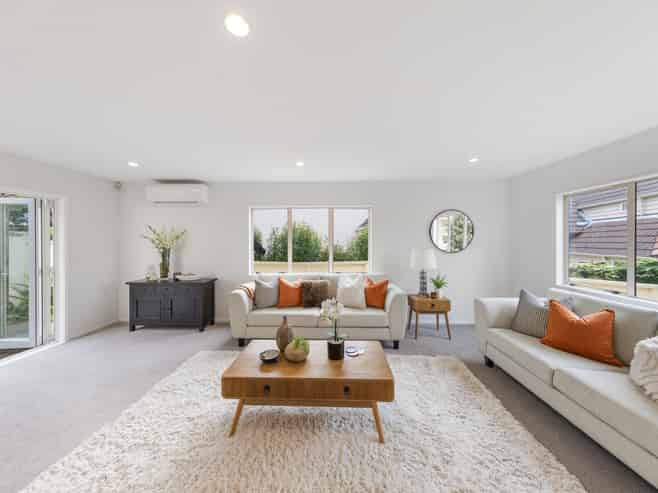 2/142 Riddell Road, Glendowie