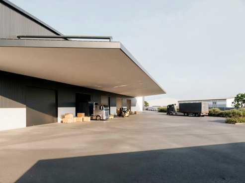 Brand new high-profile industrial