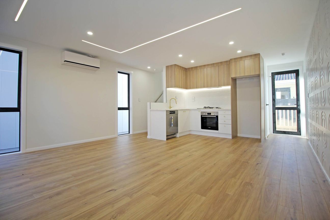 3 bed + 1 Media Room, Stand-alone with Garage - Widok 5
