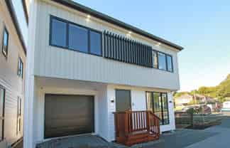 2/136 Penrose Road, Mount Wellington