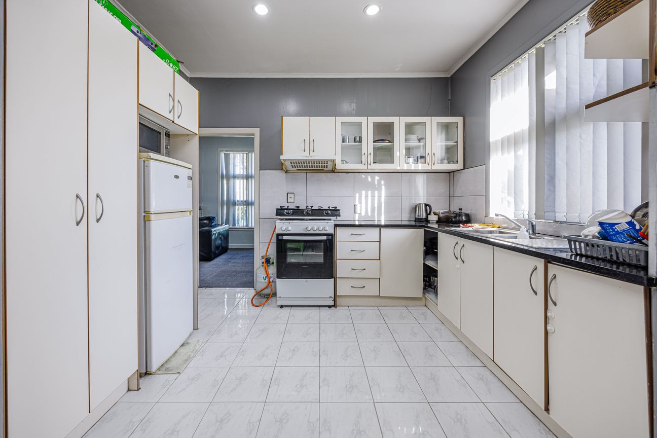 Position and Potential: Set For Auction Day - Widok 5