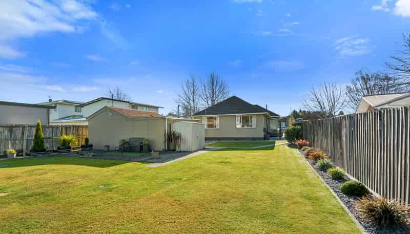 25 Barnes Road, Redwood