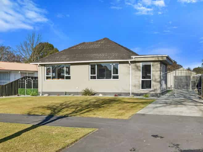 25 Barnes Road, Redwood