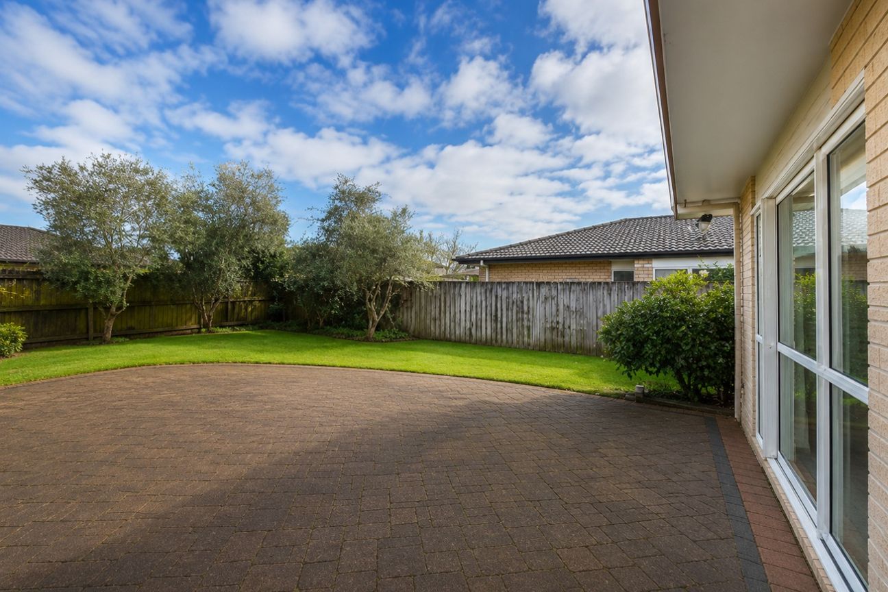 A fantastic opportunity to secure a quality family home in one of East Auckland - Ansicht 2