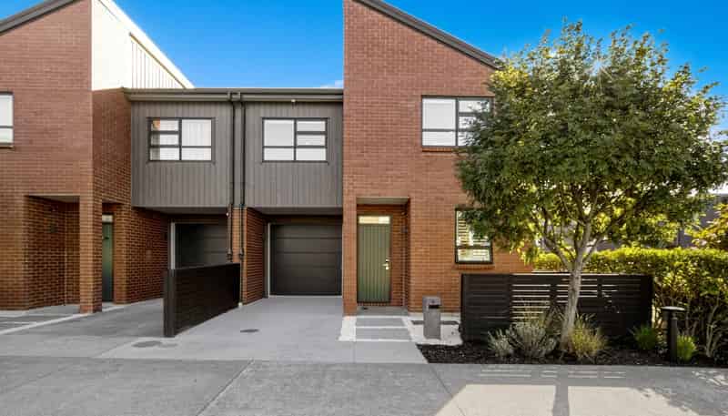 2 Whakatere Lane, Hobsonville