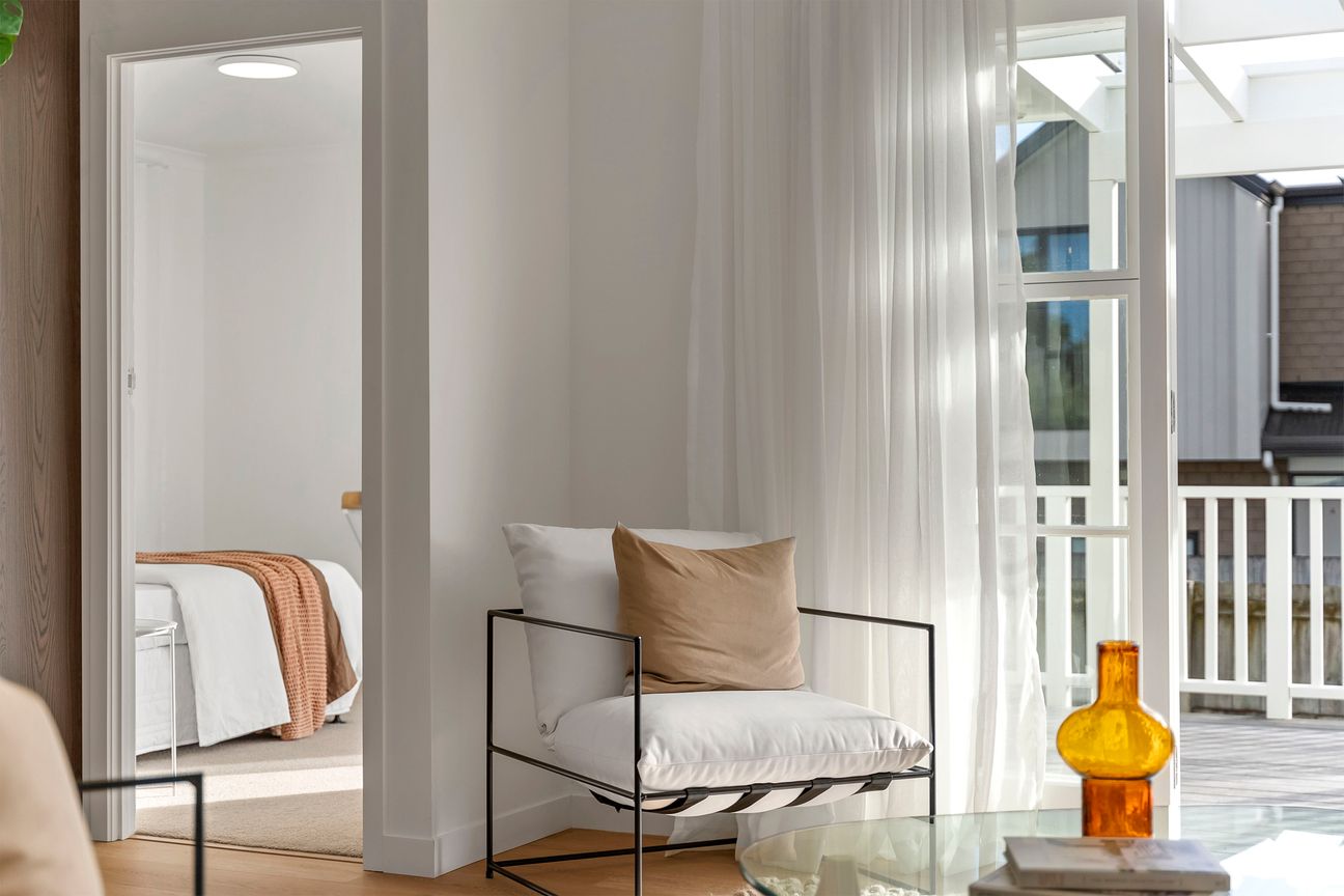 Exceptionally Charming - Vaade 6