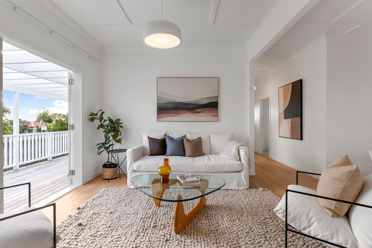Exceptionally Charming - Vaade 2