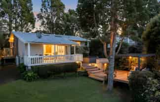 82 Kauri Point Road, Laingholm