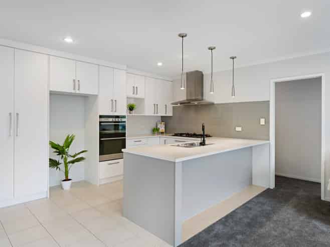 4 Bianca Court, Karaka
