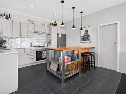 231 Muritai Road, Eastbourne