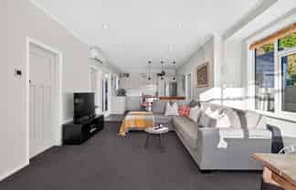 231 Muritai Road, Eastbourne
