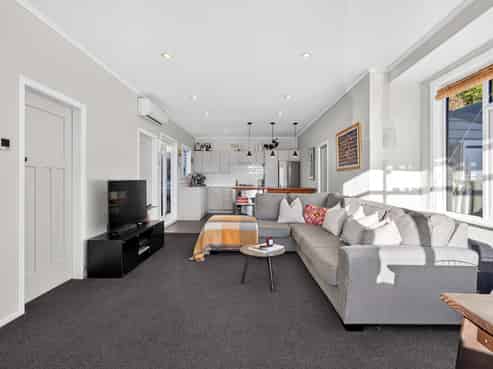 231 Muritai Road, Eastbourne