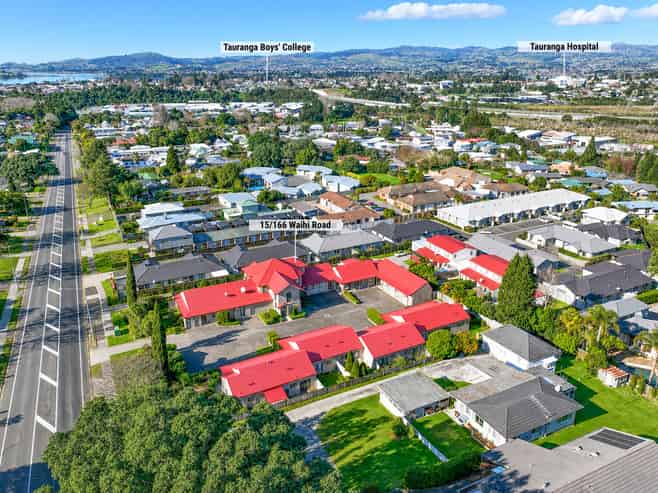 15/166 Waihi Road, Judea