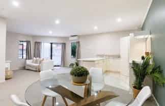 15/166 Waihi Road, Judea