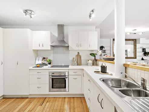 8I Egmont Street, Te Aro